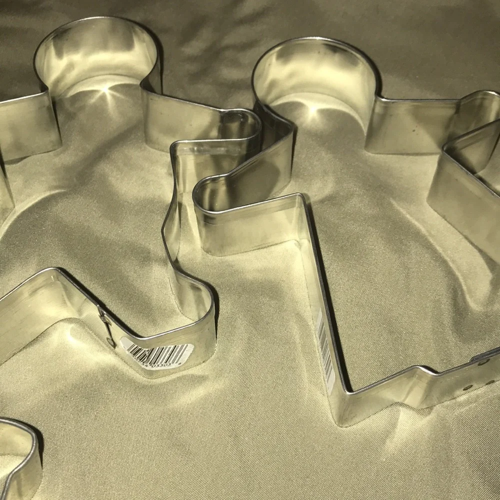 Lot of 4 Metal Sugar Cookie Cutters: Gingerbread Man Men People Teddy Bear